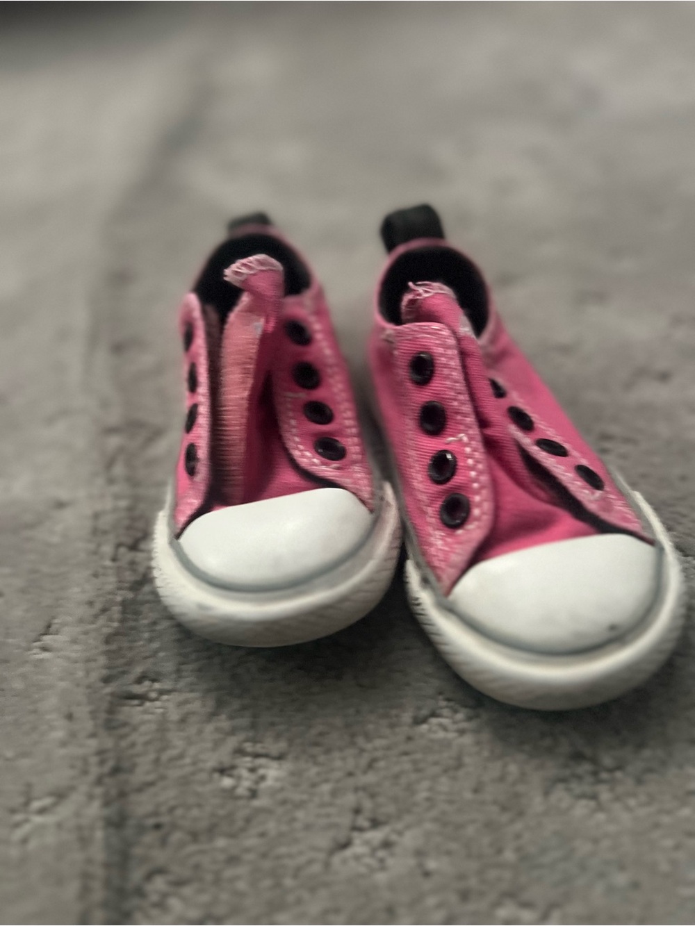 Converse Kids Slip-On Canvas Sneakers in Pink and White
